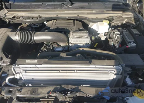 2024 Ram 1500 Big Horn 4X2 5'7 Box from USA, damaged, VIN 1C6RREFT7RN209920